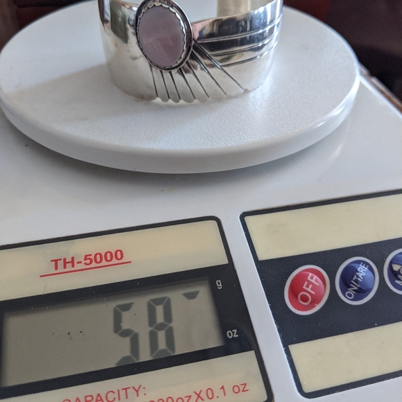 Antique, Navajo, STERLING SILVER MOP cuff bracelet - Picture 3 of 10